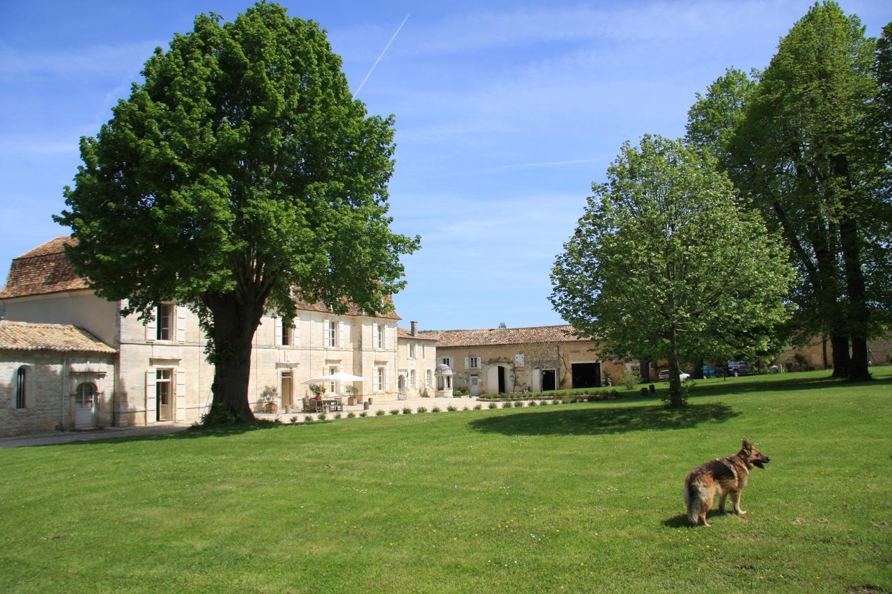 Chateau Manoir De La Leche Touvre Bagian luar foto